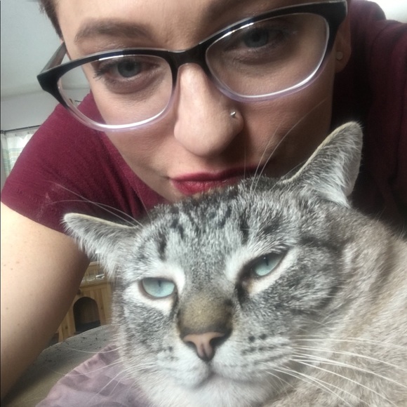 Meet your Posher, Kristen - Picture 4 of 6